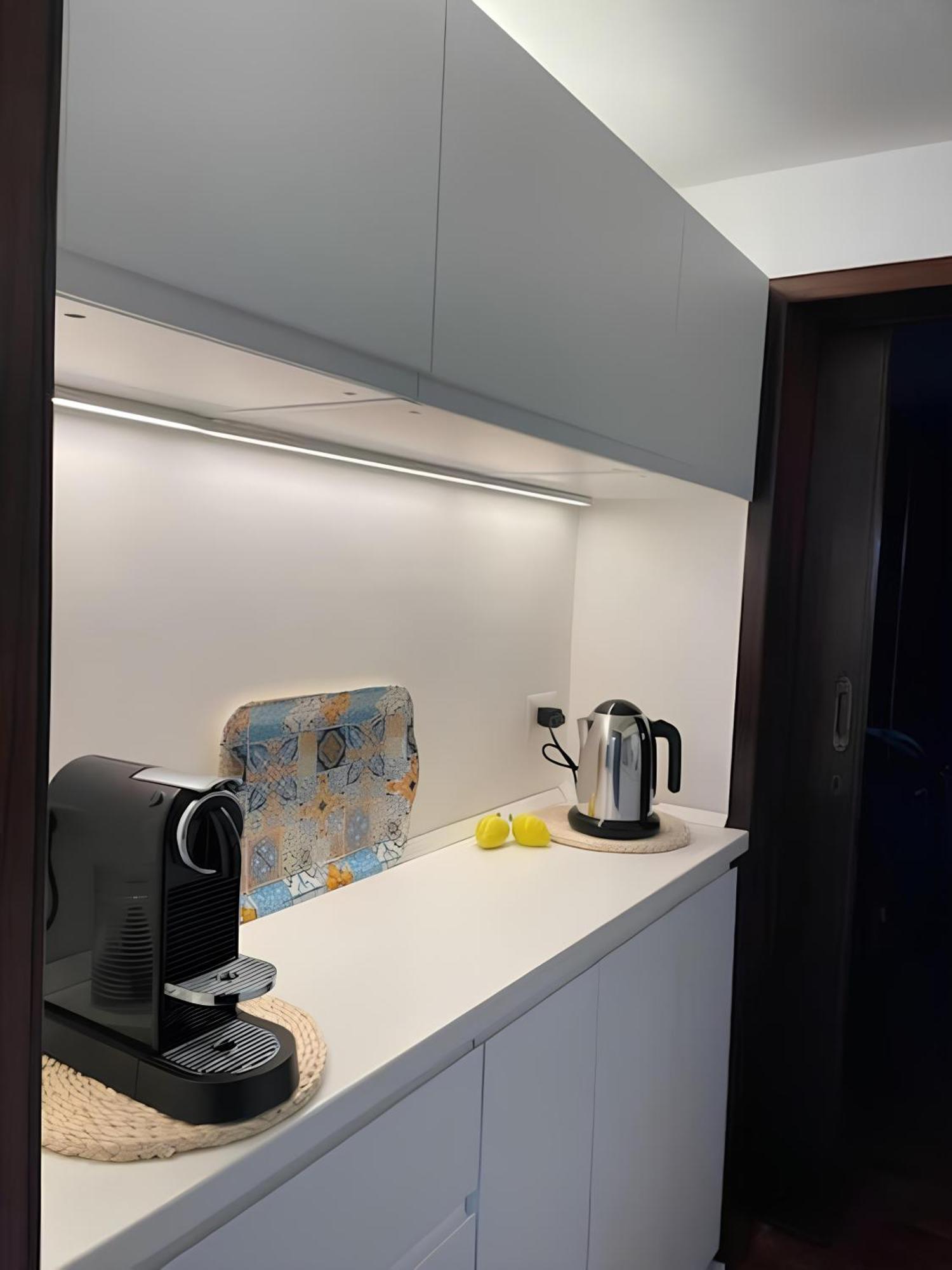 Mikka Studios: Luxury Apartment Bari Ngoại thất bức ảnh
